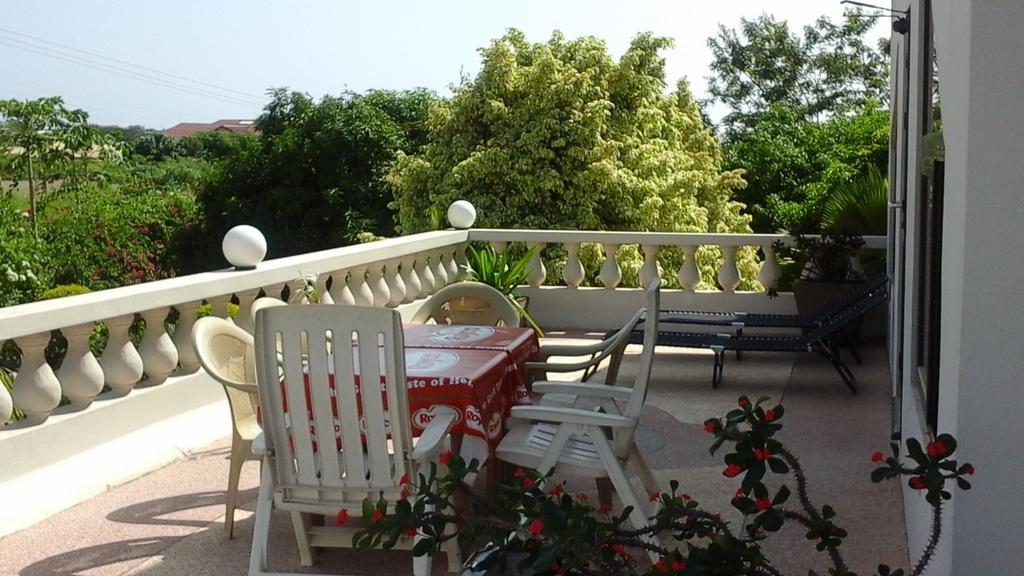 Eden Lodge Cape Coast Exterior foto