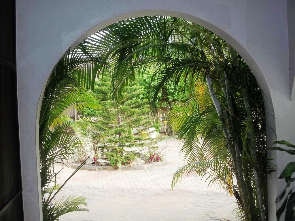Eden Lodge Cape Coast Exterior foto